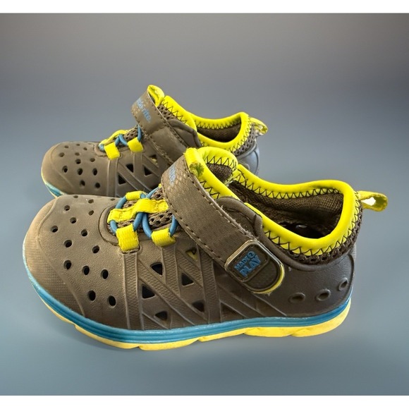 Stride Rite Other - Stride Rite Made 2 Play Phibian Boys'‎ Water Shoes  Gray Yellow Sz 6